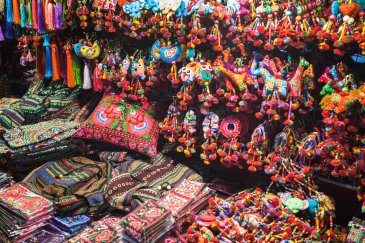 shopping at bangkok markets colourful throws