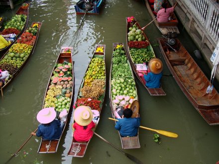 bangkoks floating markets