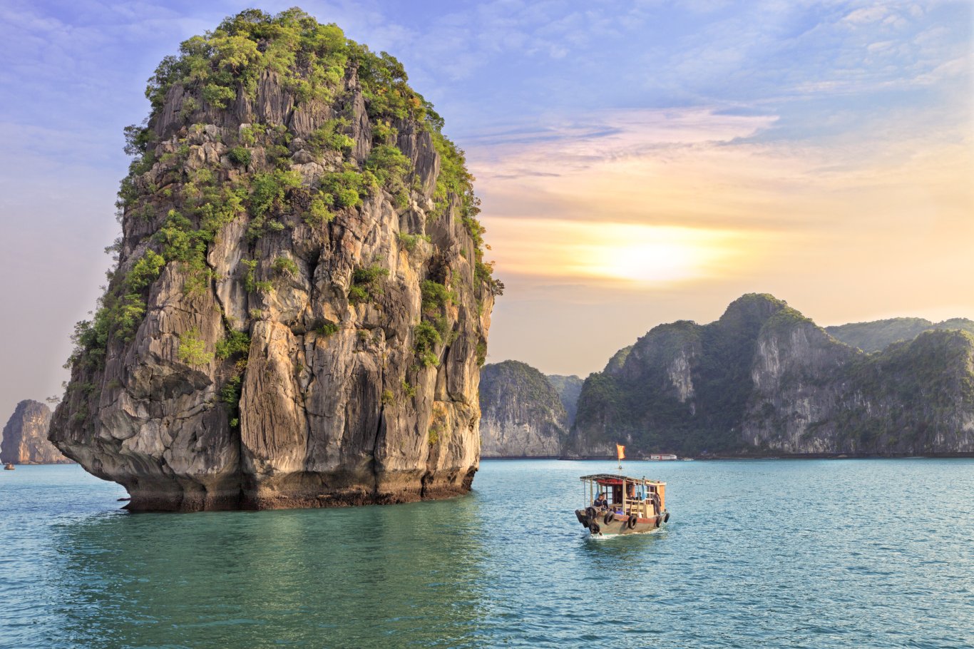 Best places to visit in Vietnam - Halong Bay