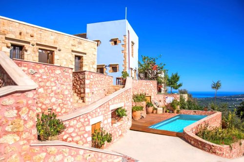 Large Greek Villa overlooking Ocean and small town with Pool