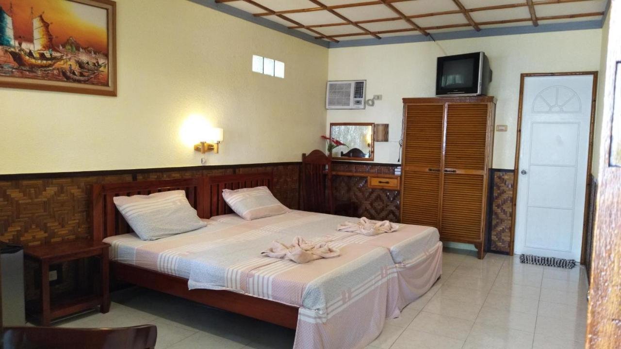 philippines - accommodation - Moalboal 2
