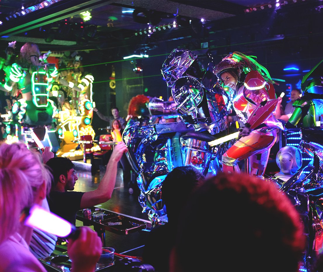 Tokyo Day 11 - robot cafe