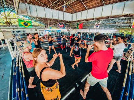 A group practicing their Muay Thai moves in Koh Phangan Thailand